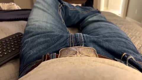 Snapshot of secretlyseductive9399 chatting on 12/11/24, 04:07 secretlyseductive9399 online show from 12/11/24, 04:07