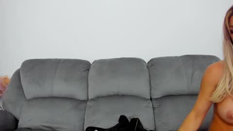 Nadia online show from 05/11/26, 04:04