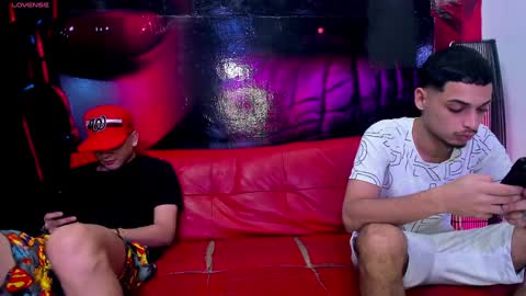 Snapshot of secretpartys chatting on 01/30/25, 02:27 3some HORNY KIMGOOD GIRL LOOKING TO EXPERIENCE ALL KINDS OF SHOW online show from 01/30/25, 02:27