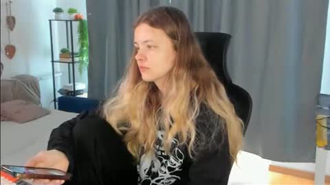 secrettier online show from 07/08/26, 05:01