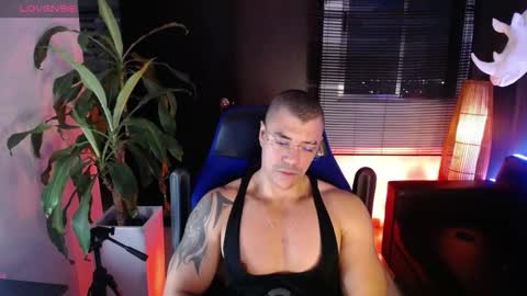 Snapshot of seddy_ chatting on 12/17/24, 10:34 sed online show from 12/17/24, 10:34