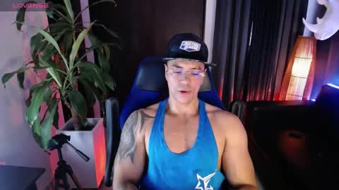 Snapshot of seddy_ chatting on 12/21/24, 12:16 sed online show from 12/21/24, 12:16