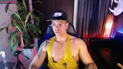 Snapshot of seddy_ chatting on 12/22/24, 12:27 sed online show from 12/22/24, 12:27