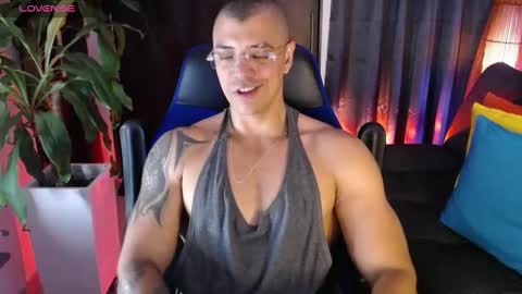 Snapshot of seddy_ chatting on 01/15/25, 10:02 sed online show from 01/15/25, 10:02