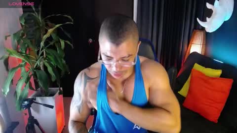 Snapshot of seddy_ chatting on 02/04/25, 10:32 sed online show from 02/04/25, 10:32