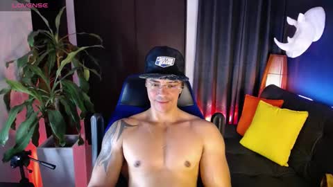 Snapshot of seddy_ chatting on 02/13/25, 11:17 sed online show from 02/13/25, 11:17