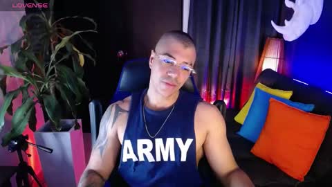Snapshot of seddy_ chatting on 02/16/25, 10:21 sed online show from 02/16/25, 10:21
