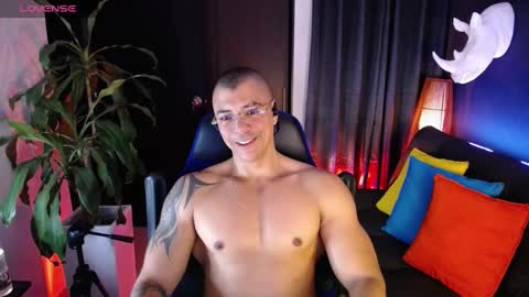 Snapshot of seddy_ chatting on 02/24/25, 10:37 sed online show from 02/24/25, 10:37