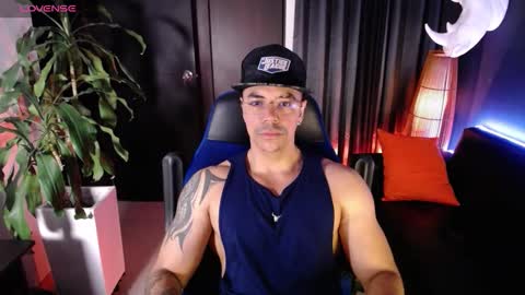 Snapshot of seddy_ chatting on 10/18/25, 09:54 sed online show from 10/18/25, 09:54
