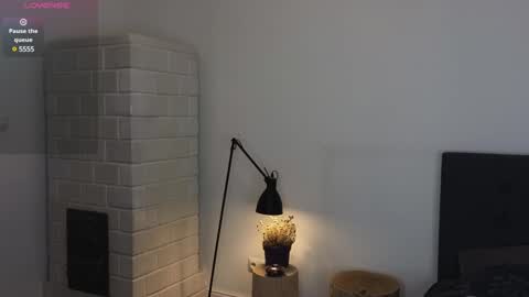 Snapshot of seduced_by_sara chatting on 12/21/24, 08:54 Sara online show from 12/21/24, 08:54