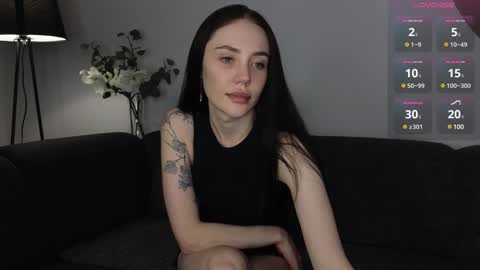 Snapshot of seduced_by_sara chatting on 12/30/24, 09:08 Sara online show from 12/30/24, 09:08