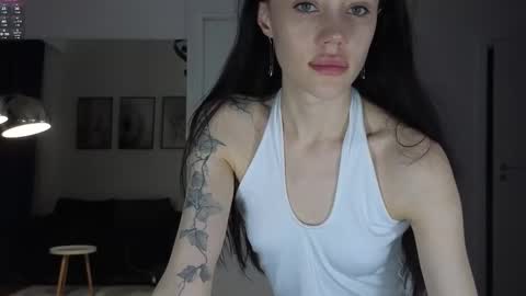 Snapshot of seduced_by_sara chatting on 10/09/25, 08:40 Sara online show from 10/09/25, 08:40