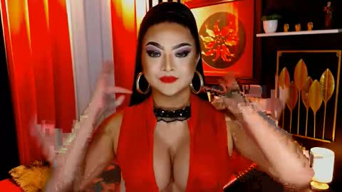 Snapshot of seducinglinda chatting on 06/08/26, 02:39 seducinglinda online show from 06/08/26, 02:39