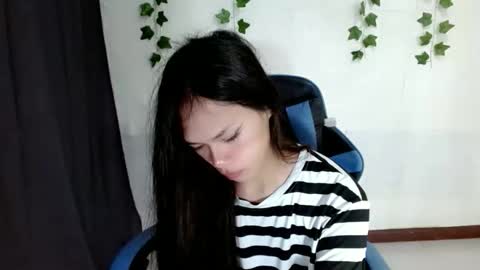 seducive_allea online show from 11/03/25, 12:02