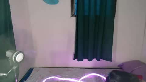 Snapshot of seductive_chailyn chatting on 10/15/25, 06:57 just call me baby online show from 10/15/25, 06:57