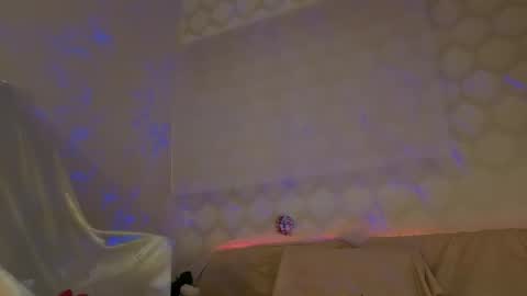 Snapshot of seductive_flower chatting on 11/25/25, 10:26 Mali online show from 11/25/25, 10:26