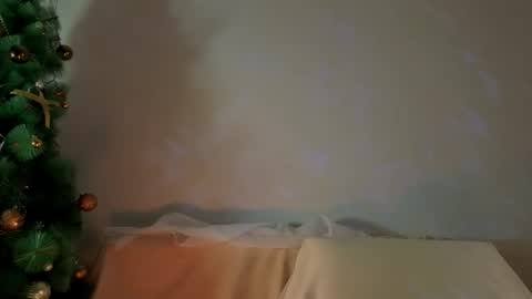 Snapshot of seductive_flower chatting on 12/04/25, 10:35 Mali online show from 12/04/25, 10:35