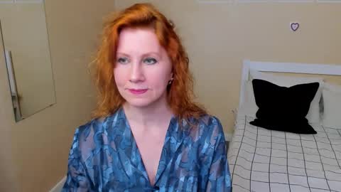 Snapshot of seductive_foxy_ chatting on 09/21/25, 08:10 seductive_foxy_ online show from 09/21/25, 08:10