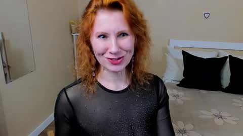 Snapshot of seductive_foxy_ chatting on 09/23/25, 07:06 seductive_foxy_ online show from 09/23/25, 07:06