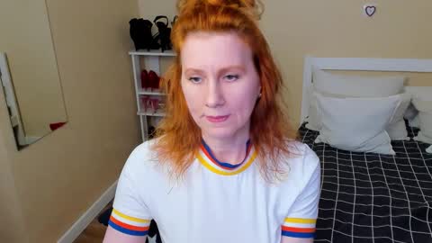 seductive_foxy_ online show from 12/01/25, 10:31