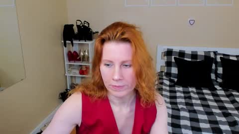 seductive_foxy_ online show from 02/05/26, 05:06