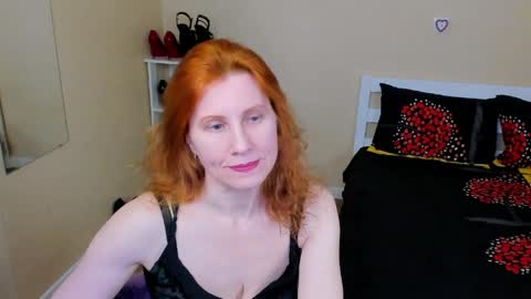 seductive_foxy_ online show from 04/17/26, 01:25