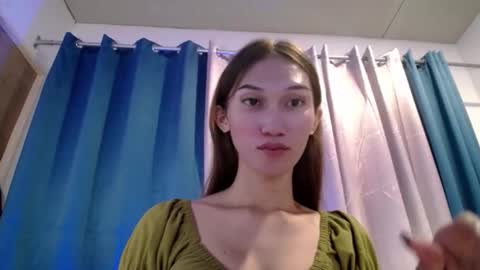 Snapshot of seductive_kimxxx chatting on 05/27/26, 05:37 your miss universe kim online show from 05/27/26, 05:37