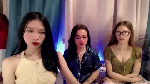Snapshot of seductive_kimxxx chatting on 05/28/26, 12:52 your miss universe kim online show from 05/28/26, 12:52