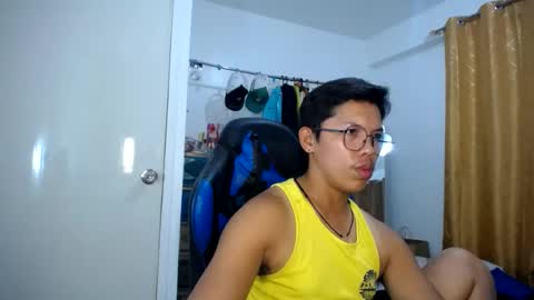 Snapshot of seductive_maruxxx chatting on 06/19/26, 04:11 maru zoldick online show from 06/19/26, 04:11