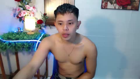 Snapshot of seductive_maxxx chatting on 05/20/26, 03:45 Max online show from 05/20/26, 03:45