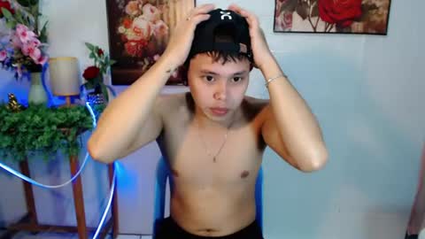 Snapshot of seductive_maxxx chatting on 06/27/26, 09:03 Max online show from 06/27/26, 09:03