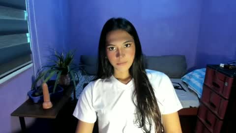 seductive_petiteasian69 online show from 06/14/26, 12:30