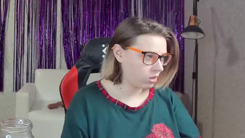 seductive_she_wolf online show from 02/09/25, 07:30