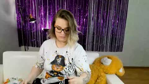 seductive_she_wolf online show from 03/01/25, 05:31