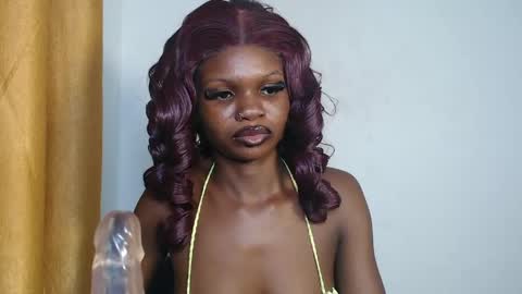 seductive_sugar247 online show from 05/18/26, 04:13