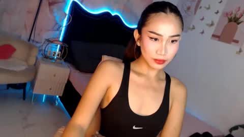 Vanessa online show from 10/24/25, 01:13