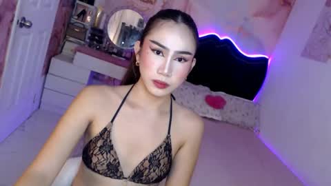 Snapshot of seductive_vana chatting on 05/15/26, 11:12 Vanessa online show from 05/15/26, 11:12