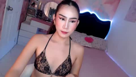 Snapshot of seductive_vana chatting on 05/15/26, 11:56 Vanessa online show from 05/15/26, 11:56