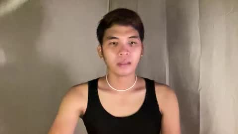 Snapshot of seductive_william chatting on 09/19/25, 10:27 William online show from 09/19/25, 10:27