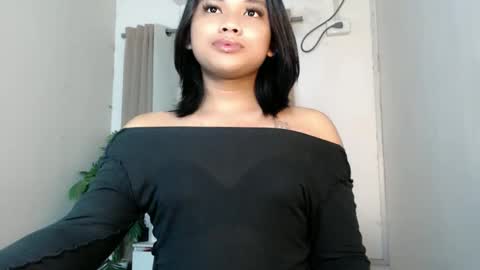 Snapshot of seductivedeluxe69 chatting on 05/31/26, 07:26 Deluxe online show from 05/31/26, 07:26