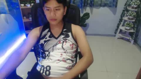 Snapshot of seductivee_bigcock chatting on 10/23/25, 02:22 John online show from 10/23/25, 02:22