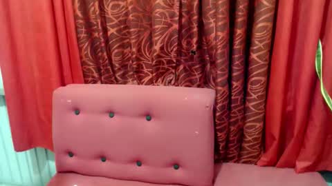 Snapshot of seductivee_bigcock chatting on 04/09/26, 07:58 John online show from 04/09/26, 07:58