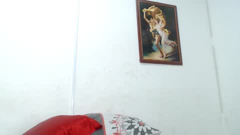 Snapshot of seductivespellvagina80 chatting on 01/07/25, 12:41 Estefany online show from 01/07/25, 12:41