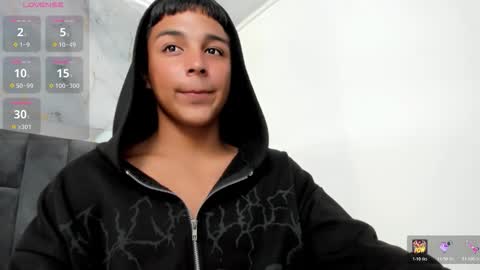 Snapshot of seductivo_jr chatting on 02/15/26, 07:51 seductivo online show from 02/15/26, 07:51