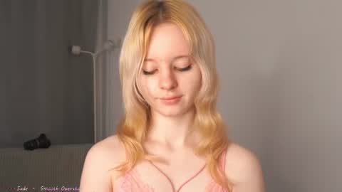 See Its honey bunny  im Lana online show from 07/15/26, 04:23