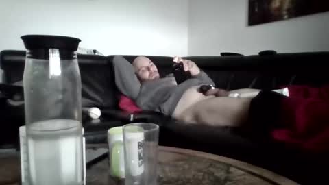 Snapshot of seeebi chatting on 09/14/25, 06:01 Sebastian online show from 09/14/25, 06:01