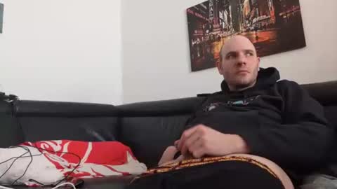 Sebastian online show from 03/08/26, 09:13