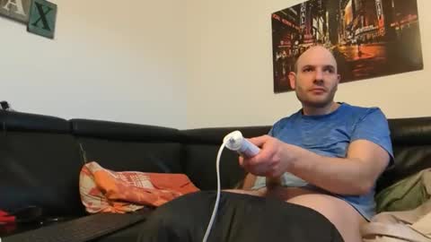 Sebastian online show from 03/17/26, 06:17