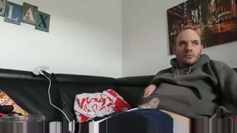 Sebastian online show from 03/28/26, 06:35