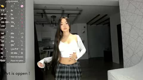 Snapshot of seeeyoumin chatting on 10/10/25, 12:04 Akira Youri online show from 10/10/25, 12:04